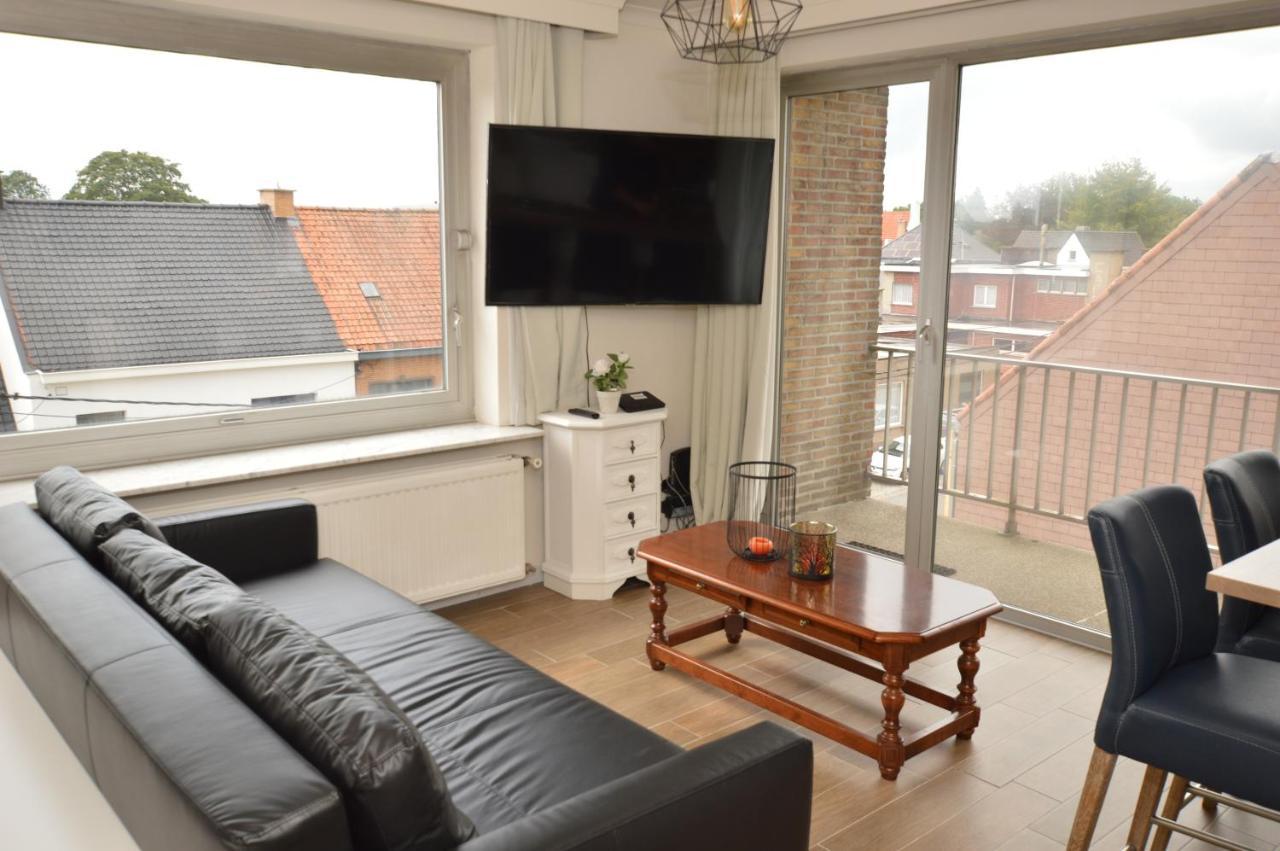 Modern And Private Studio With All Comfort! Apartment Roeselare Luaran gambar